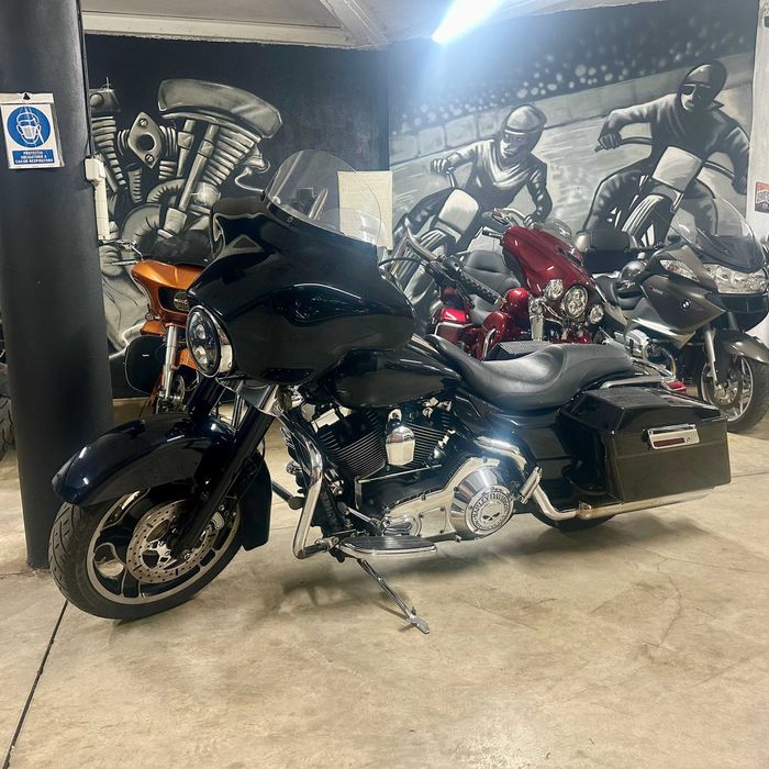 Harley Davidson FLHX Street Glide