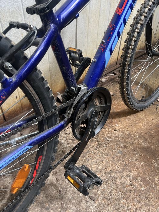 Bicicleta cross albastra