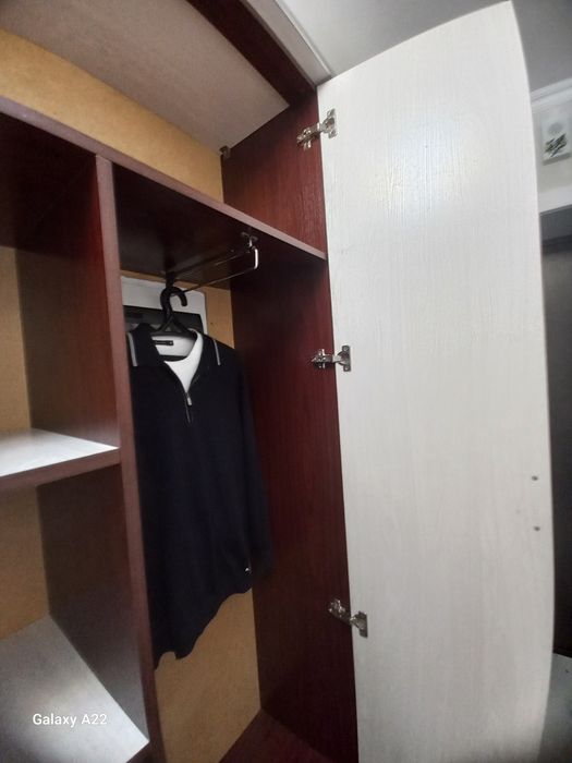 Продам шкаф для прихожий