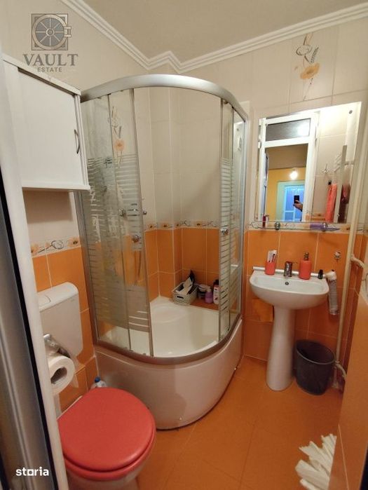Apartament 4 camere -Soseaua Oltenitei-Metrou Aparatori Patriei-2 bai