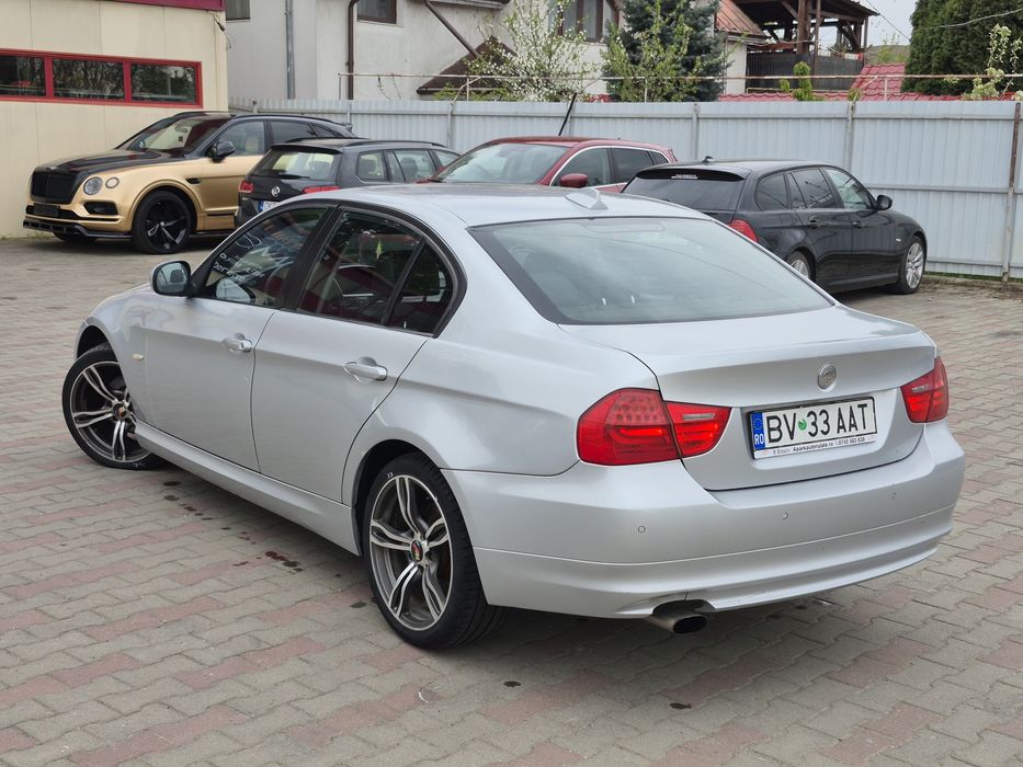 BMW 3 Series 2010 — imagine 4