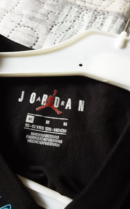 ( M 137-147 )NIKE  JORDAN оригинален сет за момиче 26€