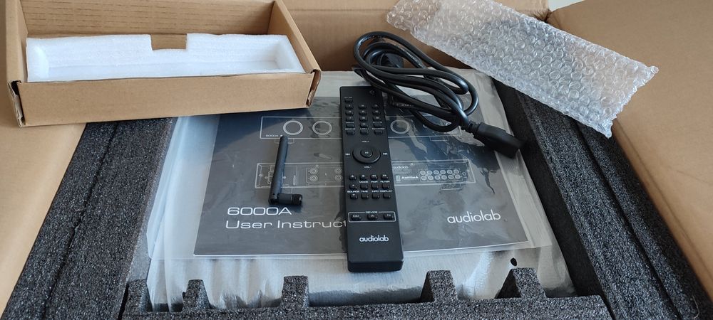 Audiolab 6000A-amp, dac, phono, bluetooth