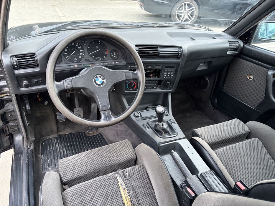 Bmw 325 eta coupe e30 ursulet