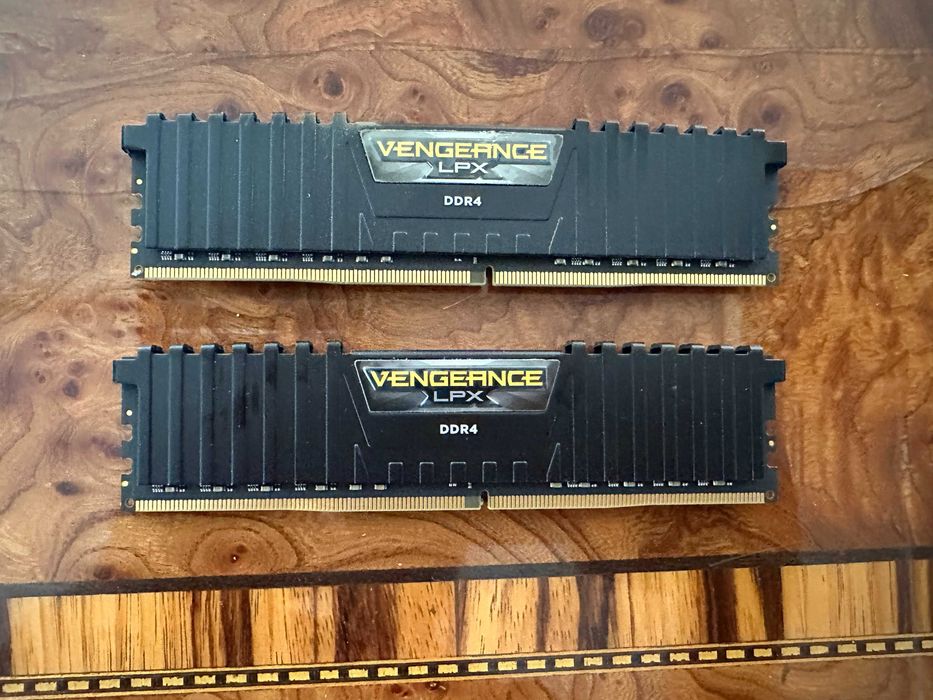 Kit memorii DDR4 3200MHz Corsair Vengeance LPX 64GB (2x32GB) CL16 - kit RAM performant