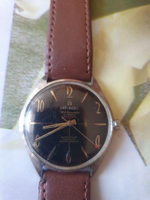 Vând ceas vechi în stare de funcționare Atlantic
