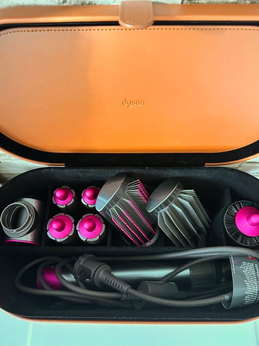 Dyson Airwrap Complete V9