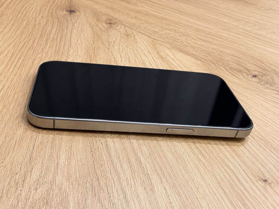 Заглавие: iPhone 15 Pro 256GB Natural Titanium / 87% Battery / Кутия + Кабел