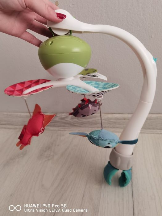 Музикална въртележка Tiny Love.