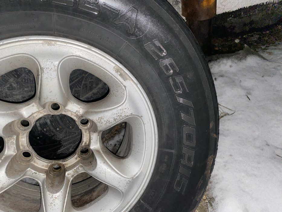 Продам запаску на делику, паджеро