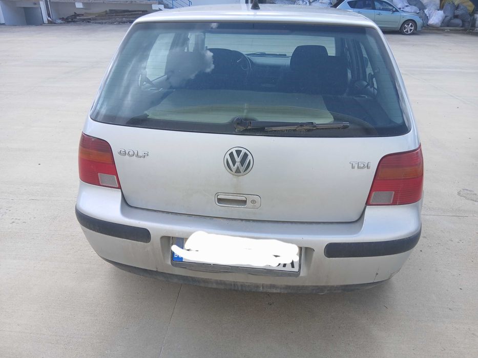 Автомобил за продам