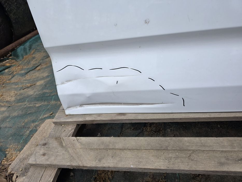 Vw Caddy 2k7 2022 предна дясна врата 2бр.