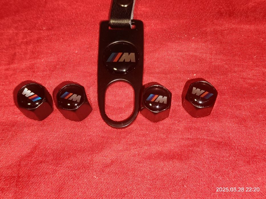 Set breloc + capacele ventil BMW