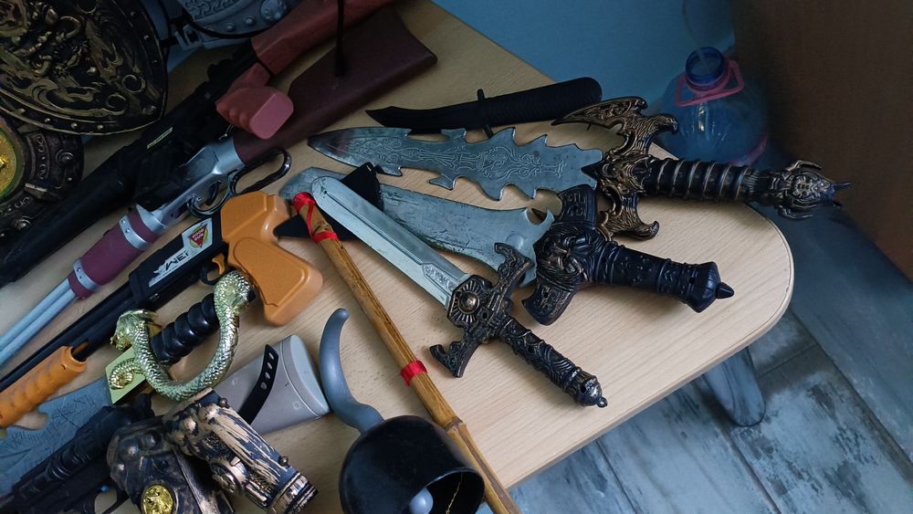 jucării pentru băieți