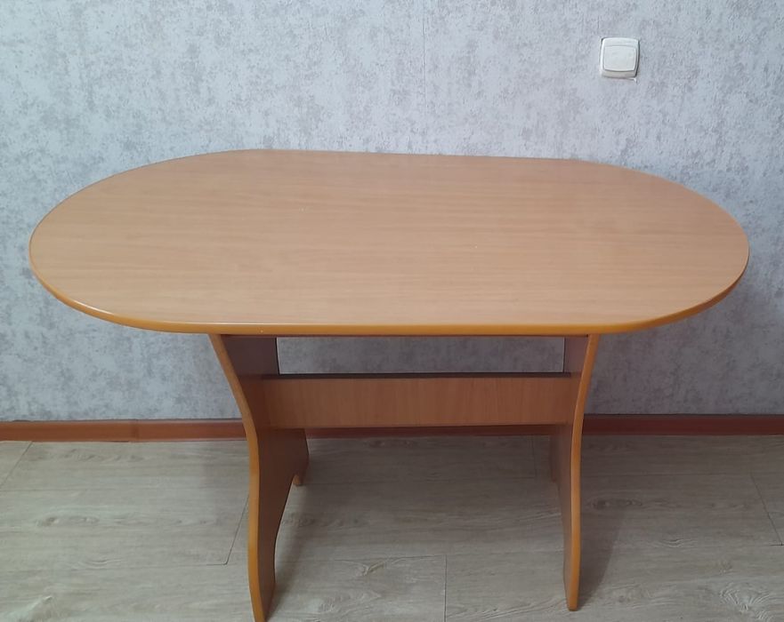 Обеденный столик