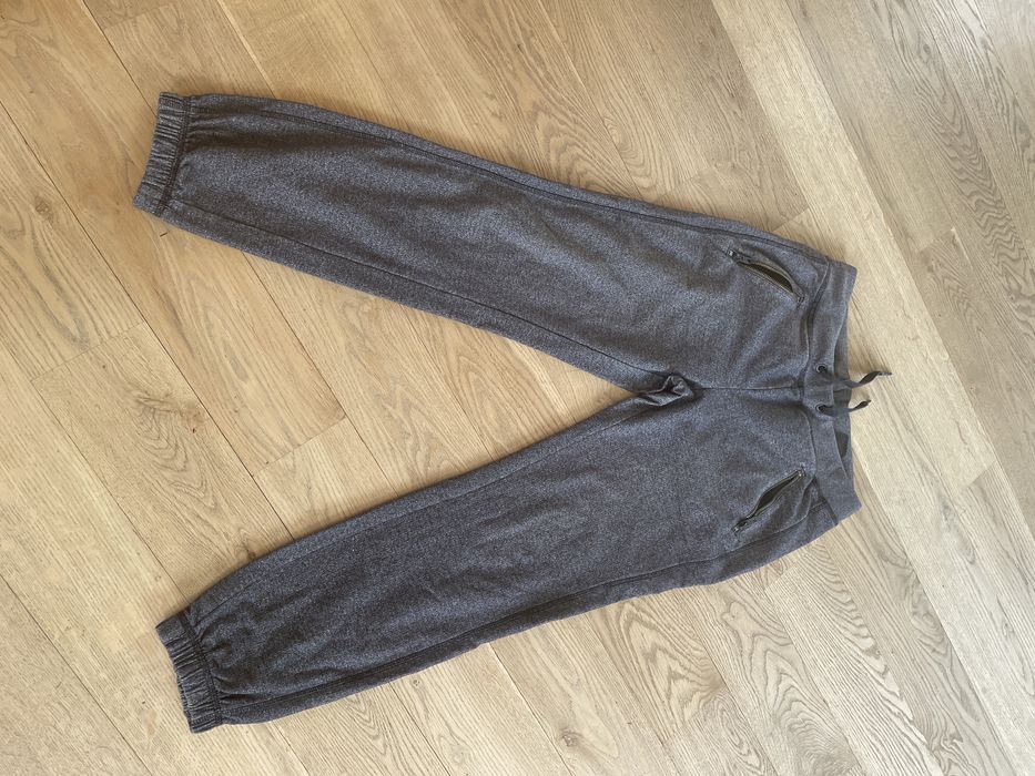 Памучно долнище на анцунг от HM