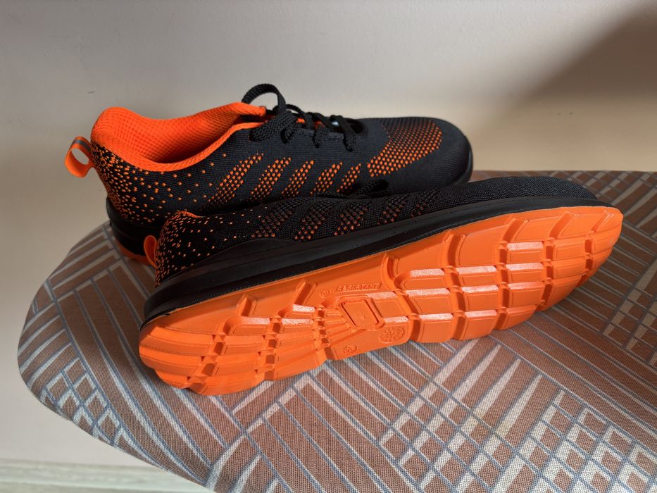 Pantofi de protectie cu bombeu metalic S1, textil, talpa antiderapant