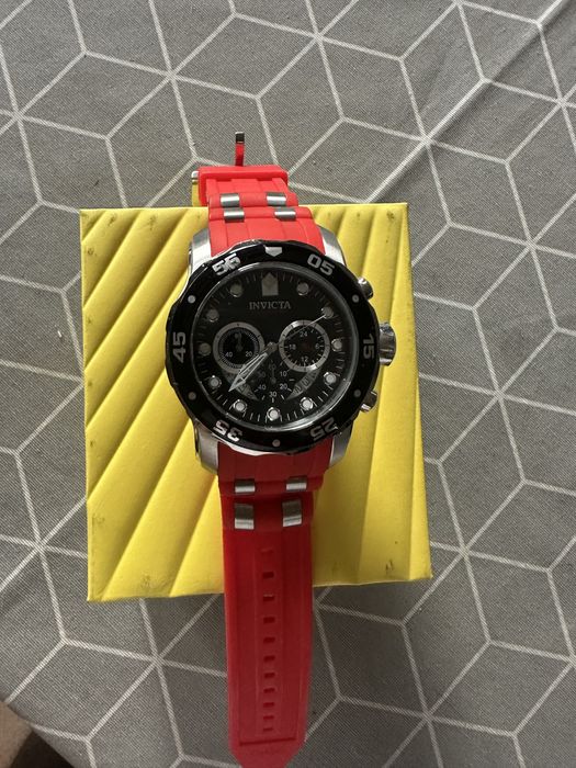 Часовник INVICTA Pro Diver 34009