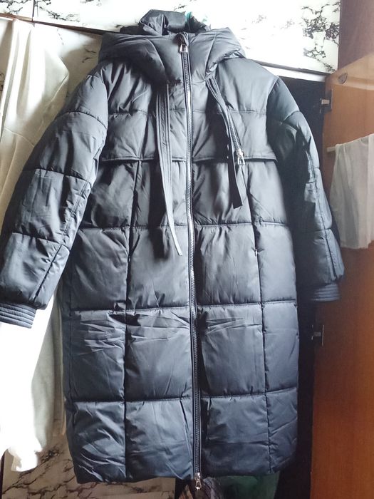 Продам зимний пуховик