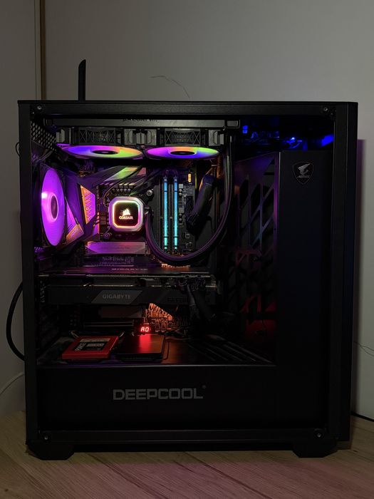 Sistem PC Gaming - i7-9700K + RTX 2080 OC + Z390 Aorus Ultra  + 16GB DDR4-3200 + 750W Gold + AIO