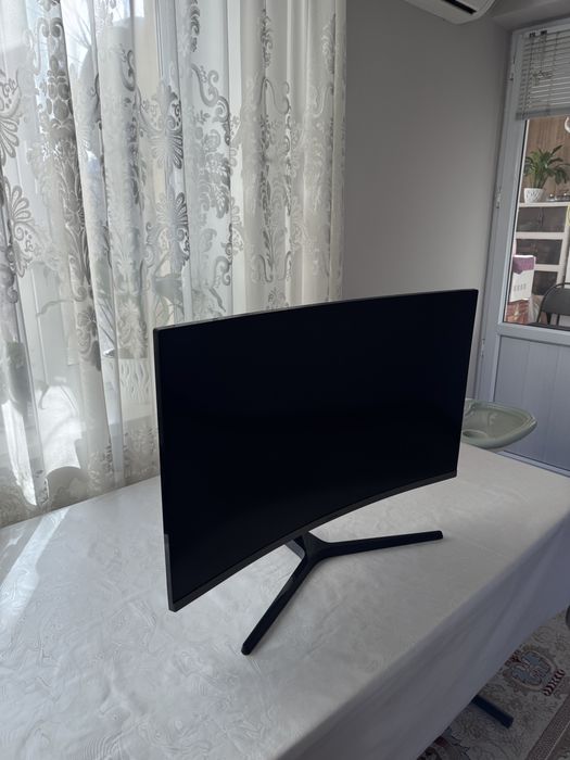 Монитор samsung 32дм компьютер игрывой