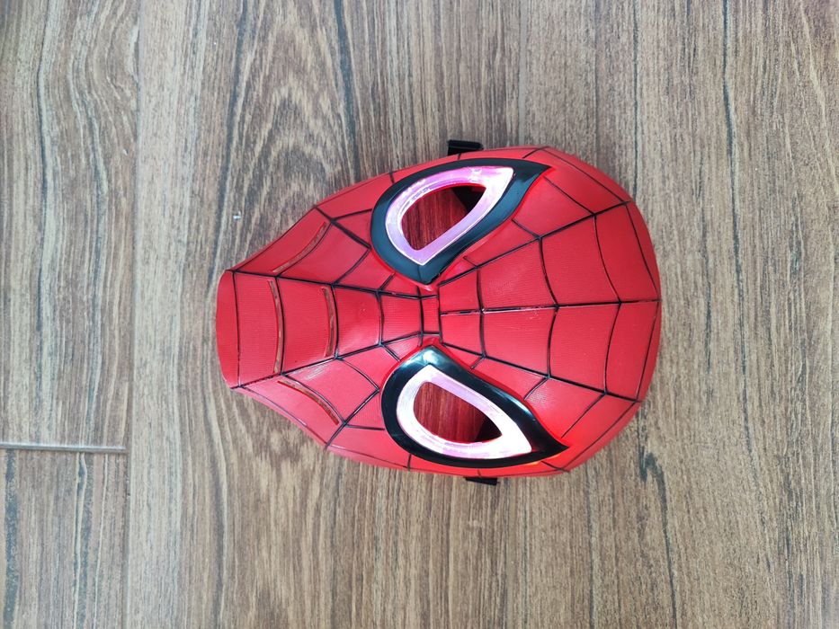 Masca Spiderman cu lumini