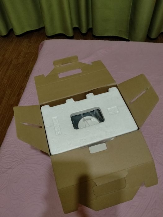 Увлажнитель воздуха Binatone.