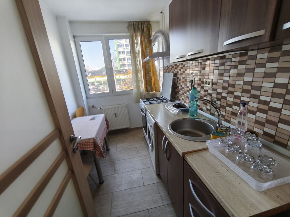 Apartament 2 camere la gura de metrou Tineretului,stradal,pet friendly