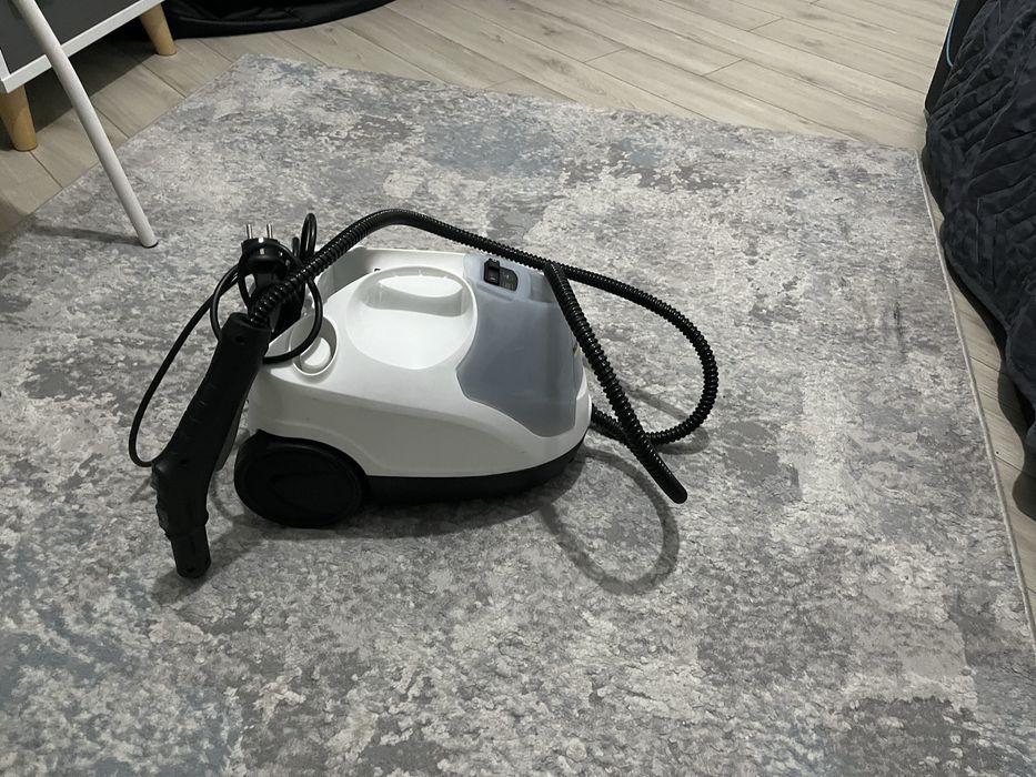 Продам пароочиститель Kärcher SC 4 EasyFix Plus