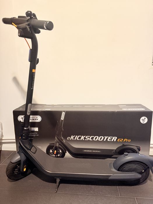 Trotineta Ninebot E2 Pro in garantie