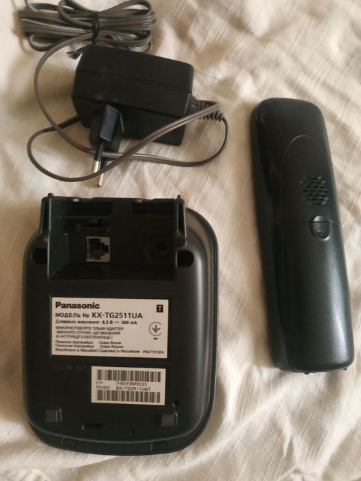 Радиотелефон. Panasonic kx-tg2511