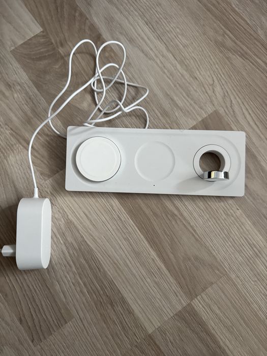 Statie de incarcare 3 in 1  BOOST CHARGE PRO