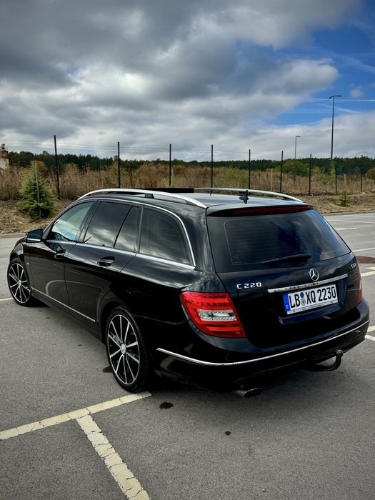 Mercedes-Benz C220 Avantgarde 7G-Tronic Plus