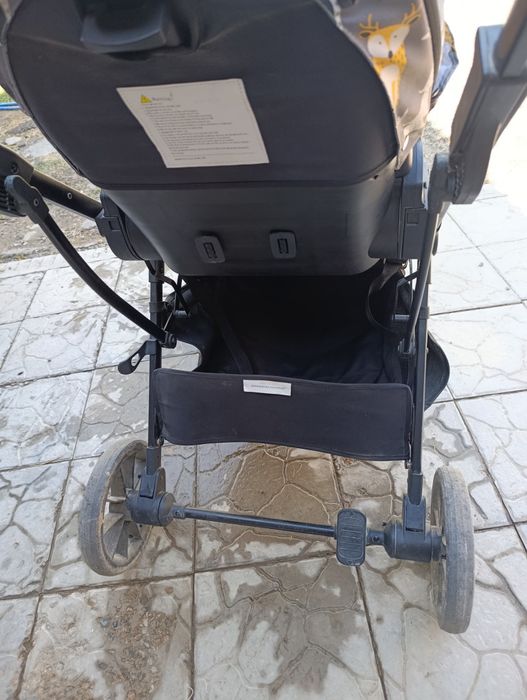 Продам прогулочную коляску