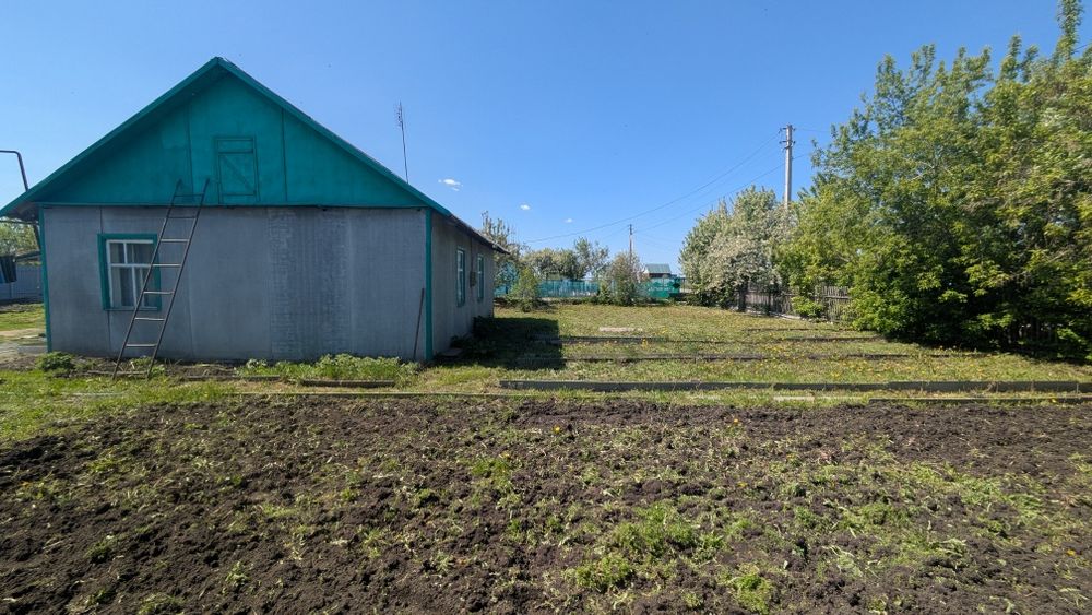 Продам дом не далеко от города