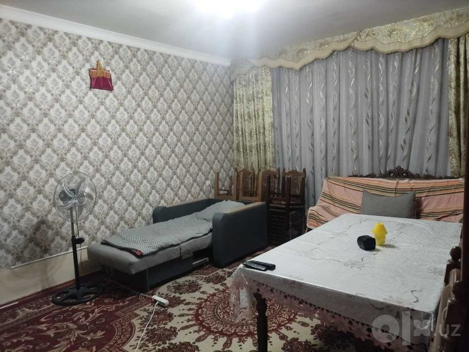 Farxod bozorida, BANKOVSKIY 2 xonali 82kv, QO'SHNILARI ZALATOY!