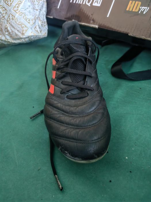 Бутсы футбольные