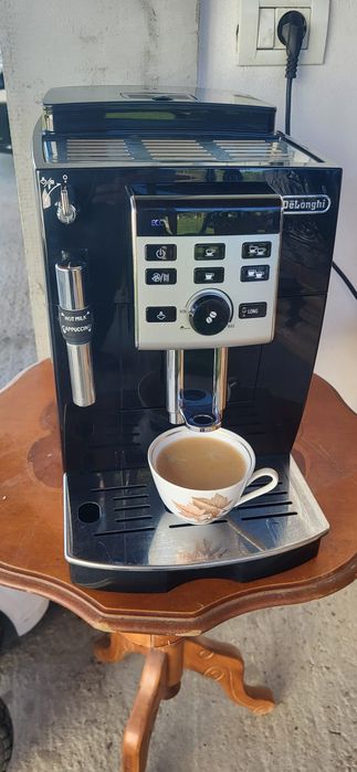 Expresor Aparat de cafea Delonghi magnifica S