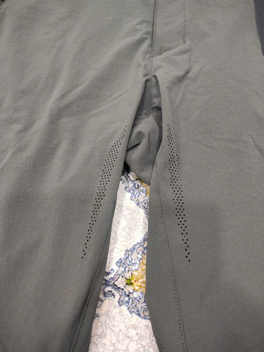 Pantaloni scurti de ciclism Oakley , 34 L , de Drumetii , material elastic , Verde Kaki