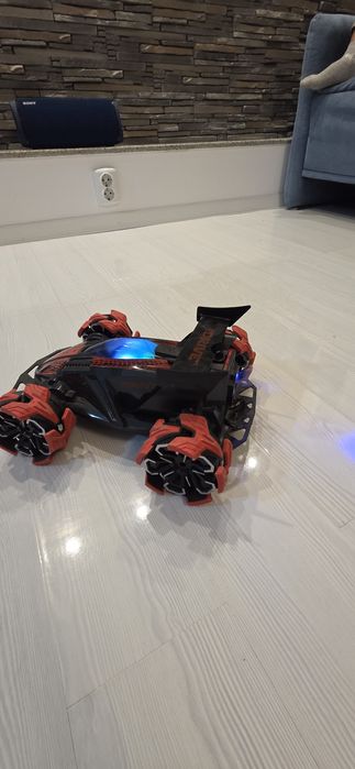 Masina cu telecomanda X-PAND