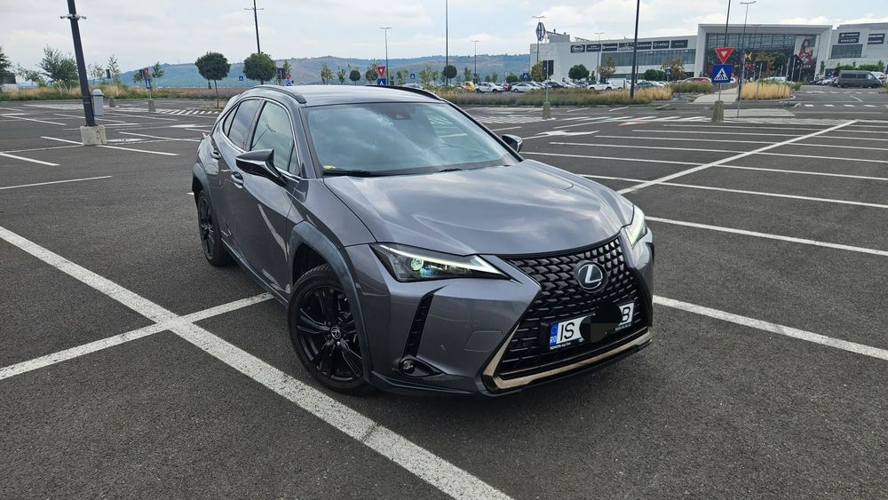 Lexus UX De vânzare Lexus UX250h
