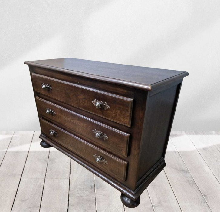 Петкрилен гардероб от тъмен дъбов масив