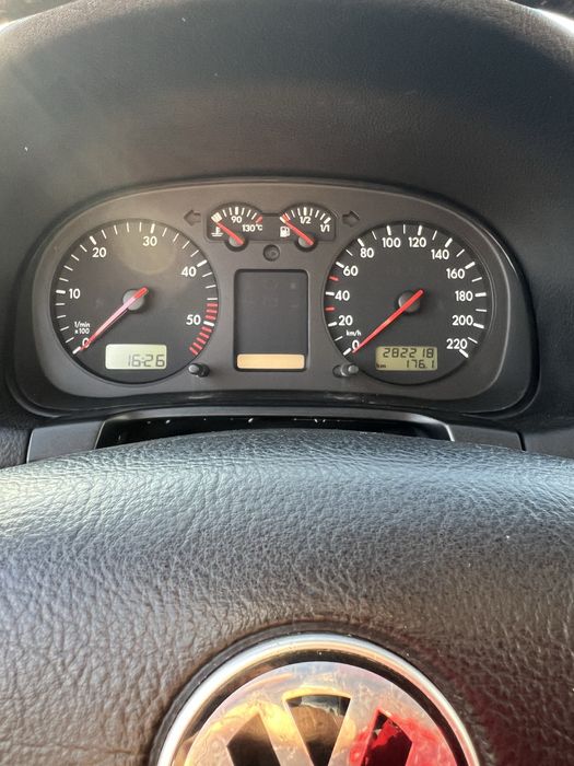 Голф 4 1.9тди 110коня автоматик