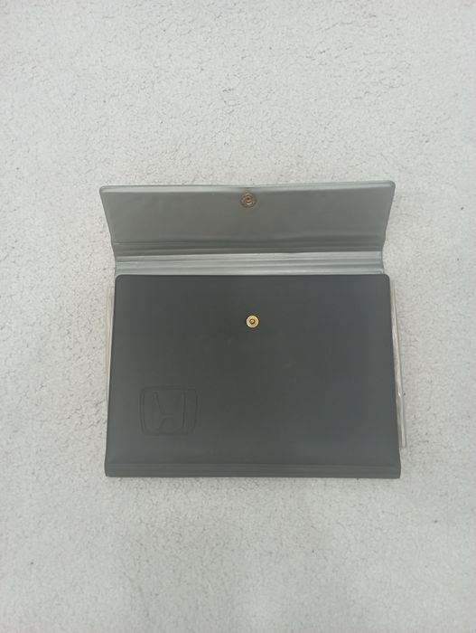 Продавам калъф за документи Хонда