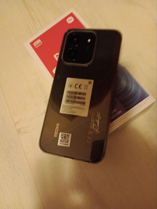 Телефон Redmi 5 C и часовник Huawei 40к