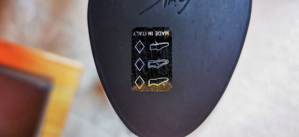 Оригинални маркови дамски обувки GIUSEPPE ZANOTTI - 37 номер