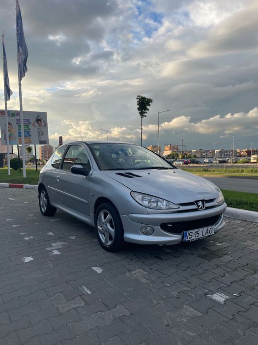Peugeot 206 1,4 Benzină | An 2004