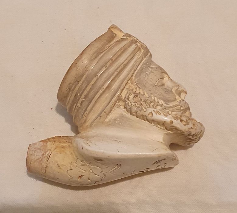 Pipe lemn sculptate/pipa plastic