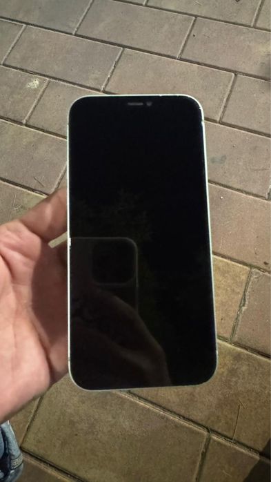 Iphone 12 телефон