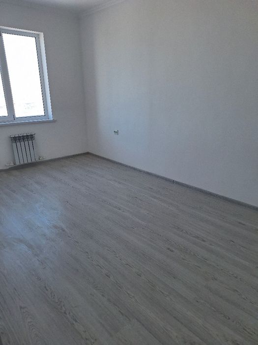 2 xonali kvartira sotiladi